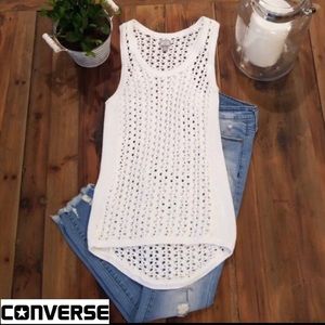 EUC ADORABLE WHITE CABLE KNIT CONVERSE TOP